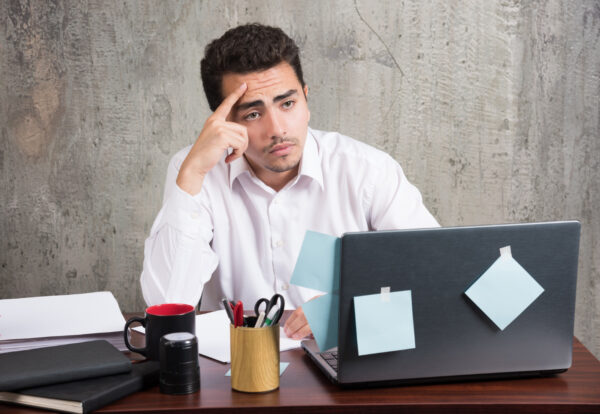 Cómo Regresar de Vacaciones con Todos los Ánimos: Guía para una Reincorporación Positiva y Productiva